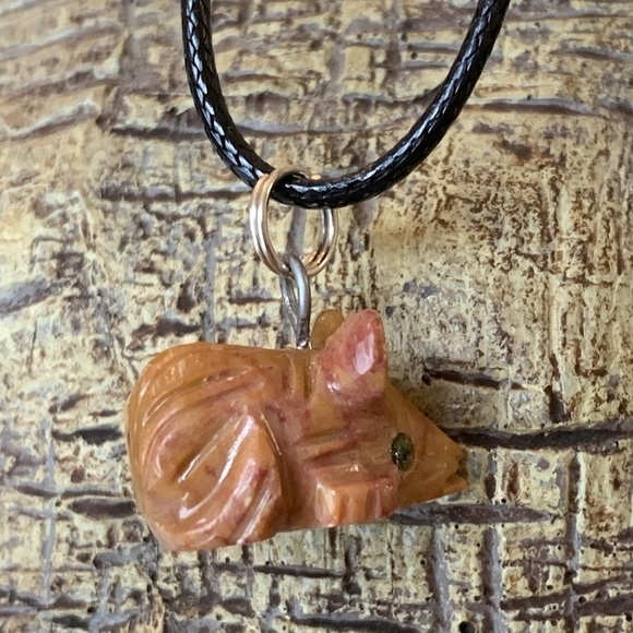Soapstone Mouse Pendant Necklace Carved Pink Stone Miniature Animal Polished 18" - Picture 2 of 8